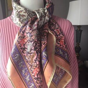 COPY - Hermes Chasse en Inde silk scarf